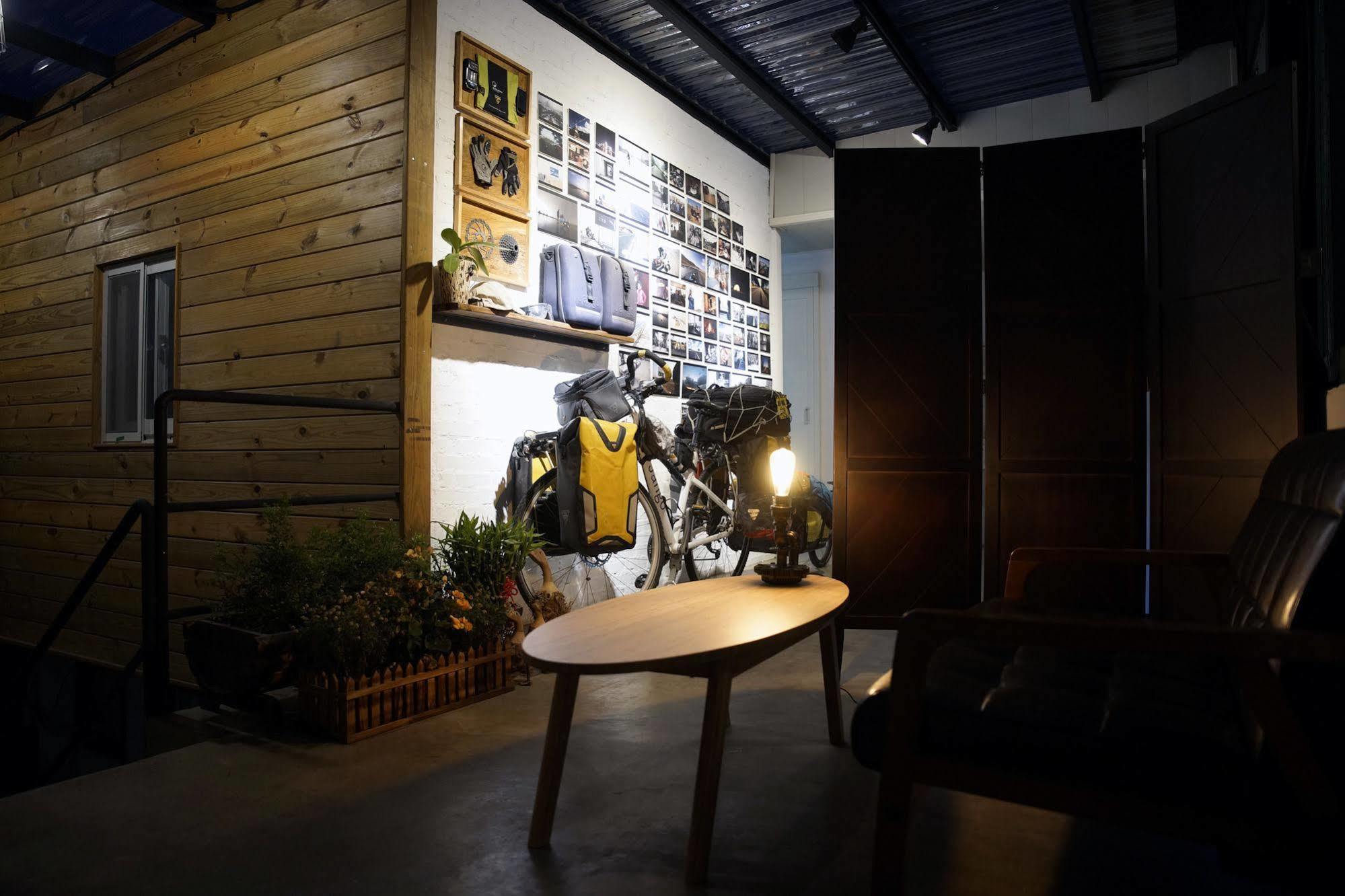 Pisces Youth Hostel Taitung Екстериор снимка